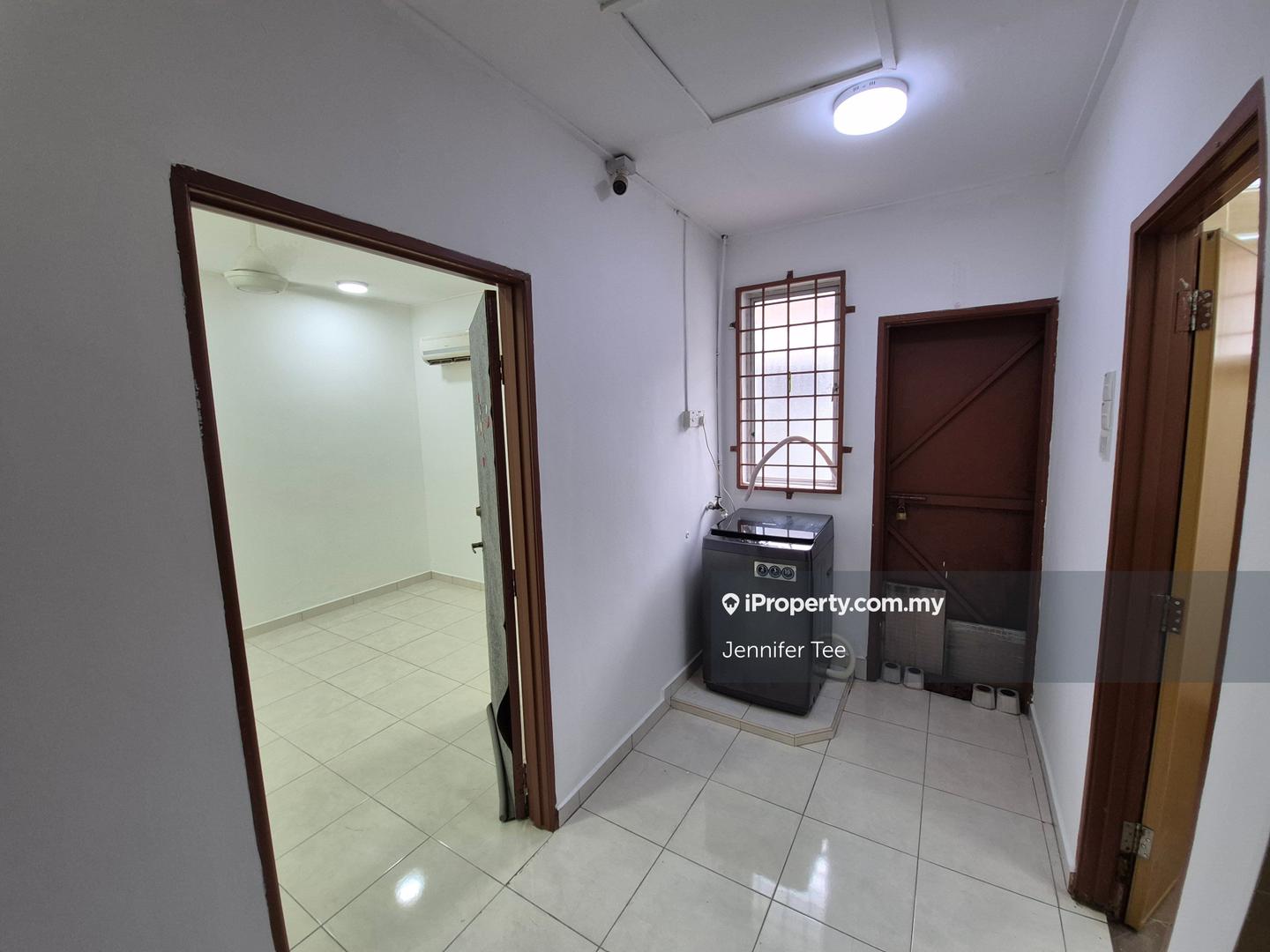 Rumah Berangkai 1 Tingkat untuk Disewa di Seksyen 8, Petaling Jaya oleh Jennifer Tee - iProperty.com.my