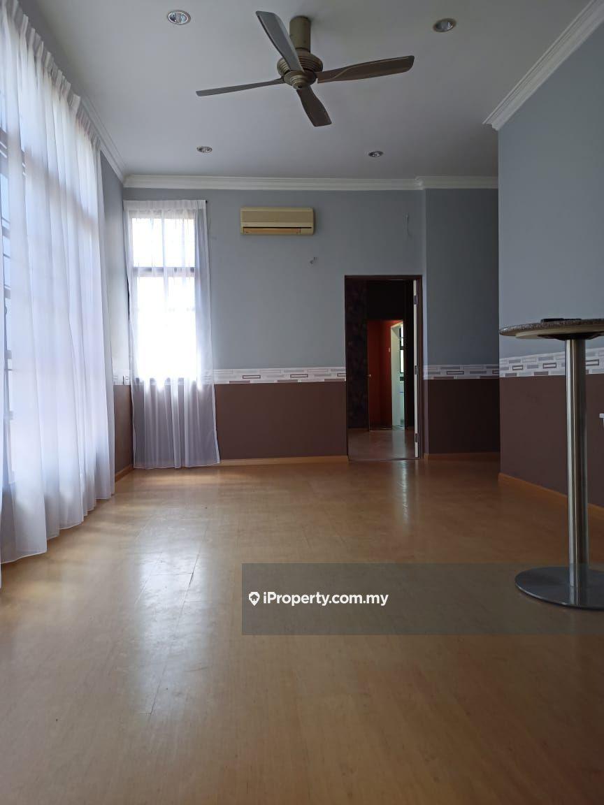Bungalow House for Sale in Tanjung Bungah, Penang by Ederic J. Low - iProperty.com.my