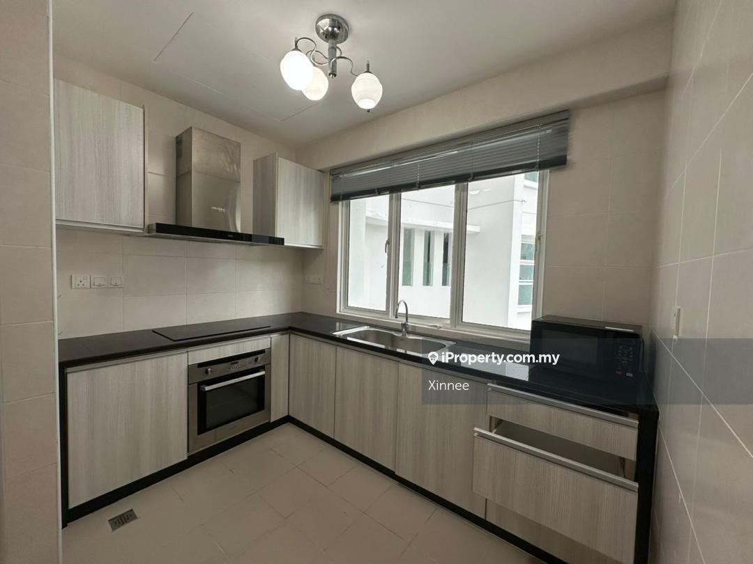 Condominium for Rent in Bayu Ferringhi Condominiums by Xinnee - iProperty.com.my