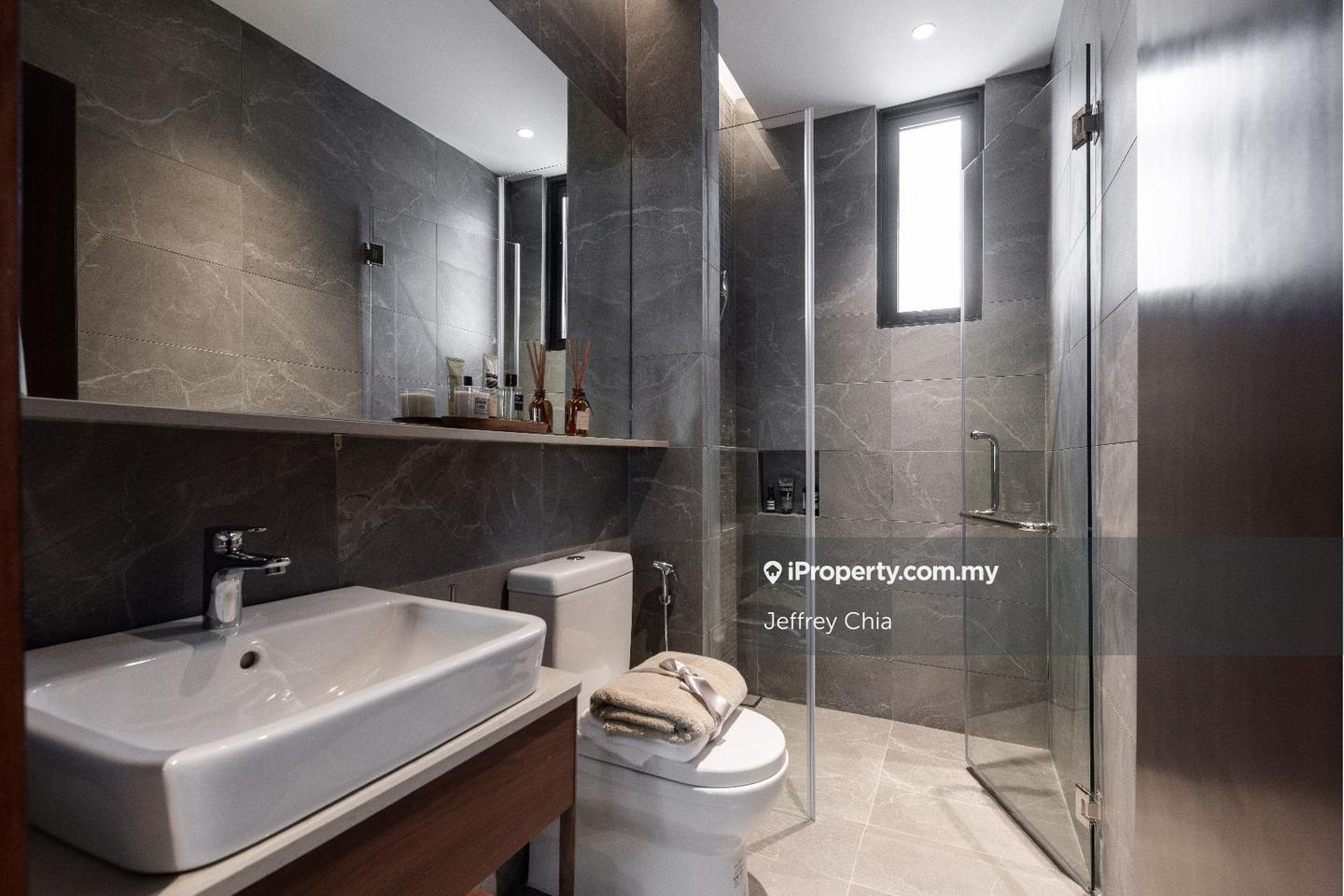 Service Residence for Sale in The Lantern by Jeffrey Chia - iProperty.com.my