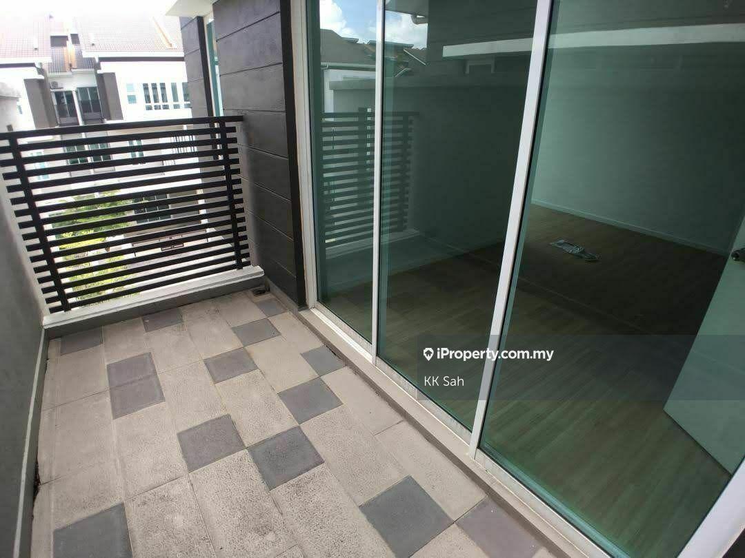 3-storey Terraced House for Sale in Tiara South, Semenyih by KK Sah - iProperty.com.my