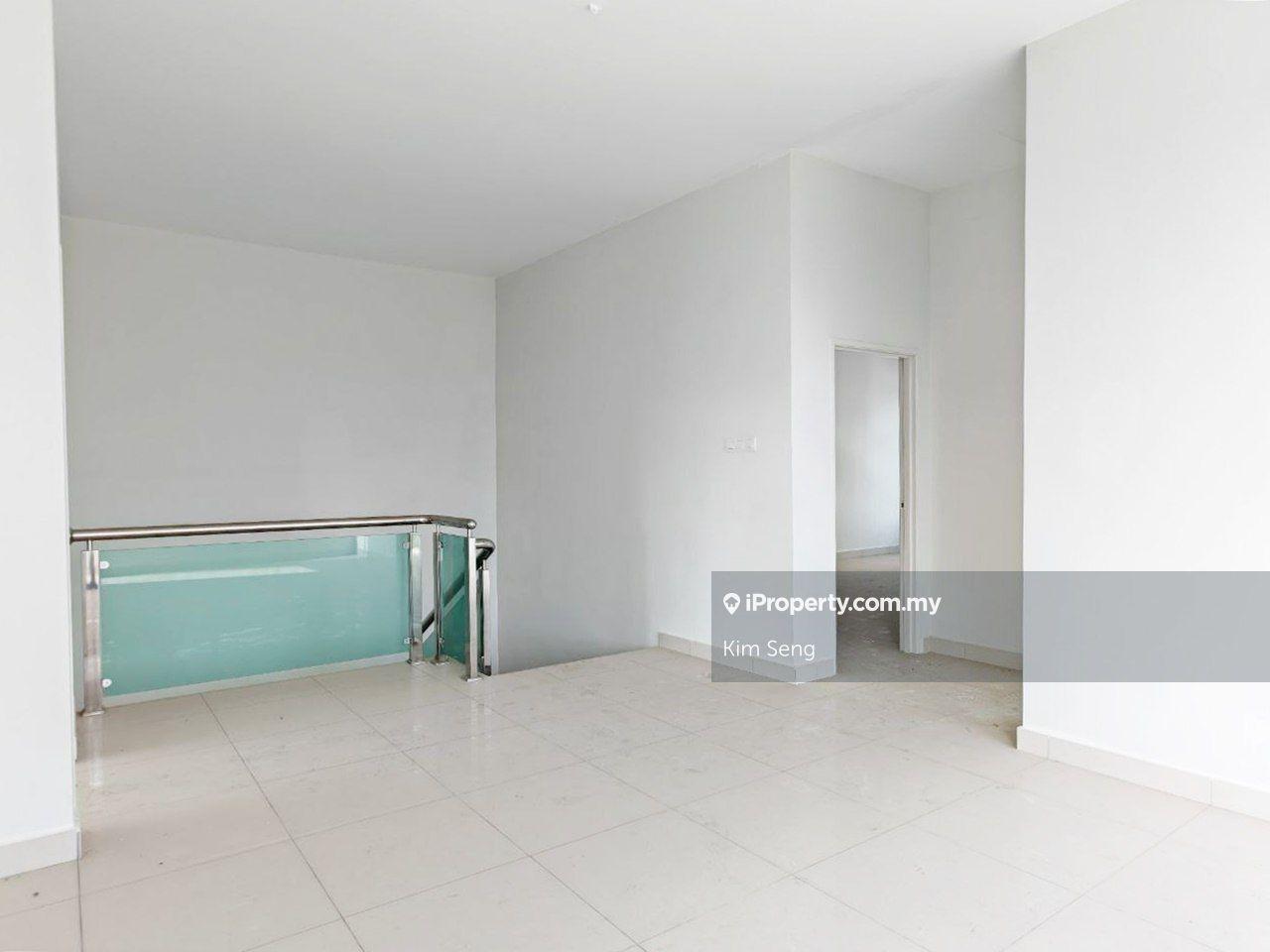 Rumah Berangkai 2 Tingkat untuk Dijual di Taman Tasik Indah, Kluang oleh Kim Seng - iProperty.com.my