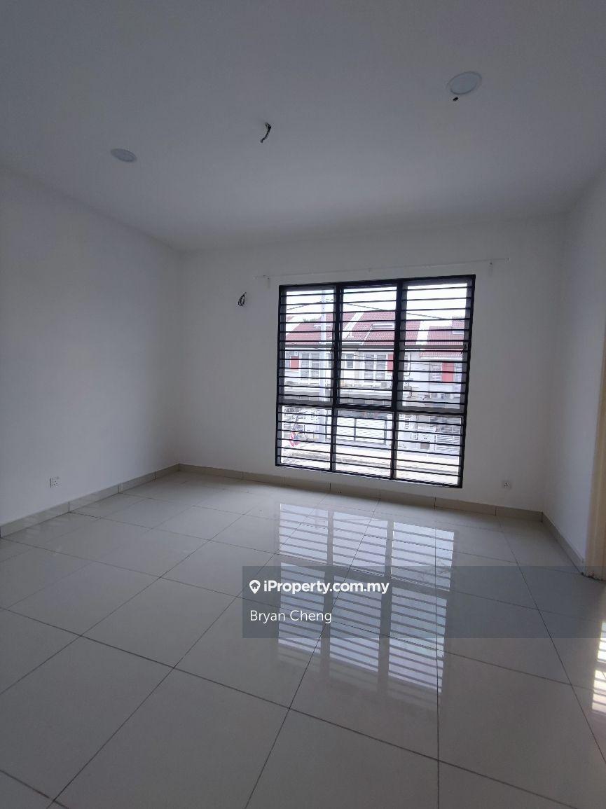 2-storey Terraced House for Sale in Taman Dato Demang, Seri Kembangan by Bryan Cheng - iProperty.com.my