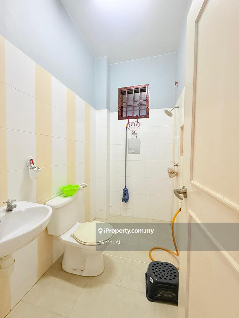 Rumah Berangkai 2 Tingkat untuk Dijual di Taman Lagenda Putra, Kulai oleh Akmal Ali - iProperty.com.my