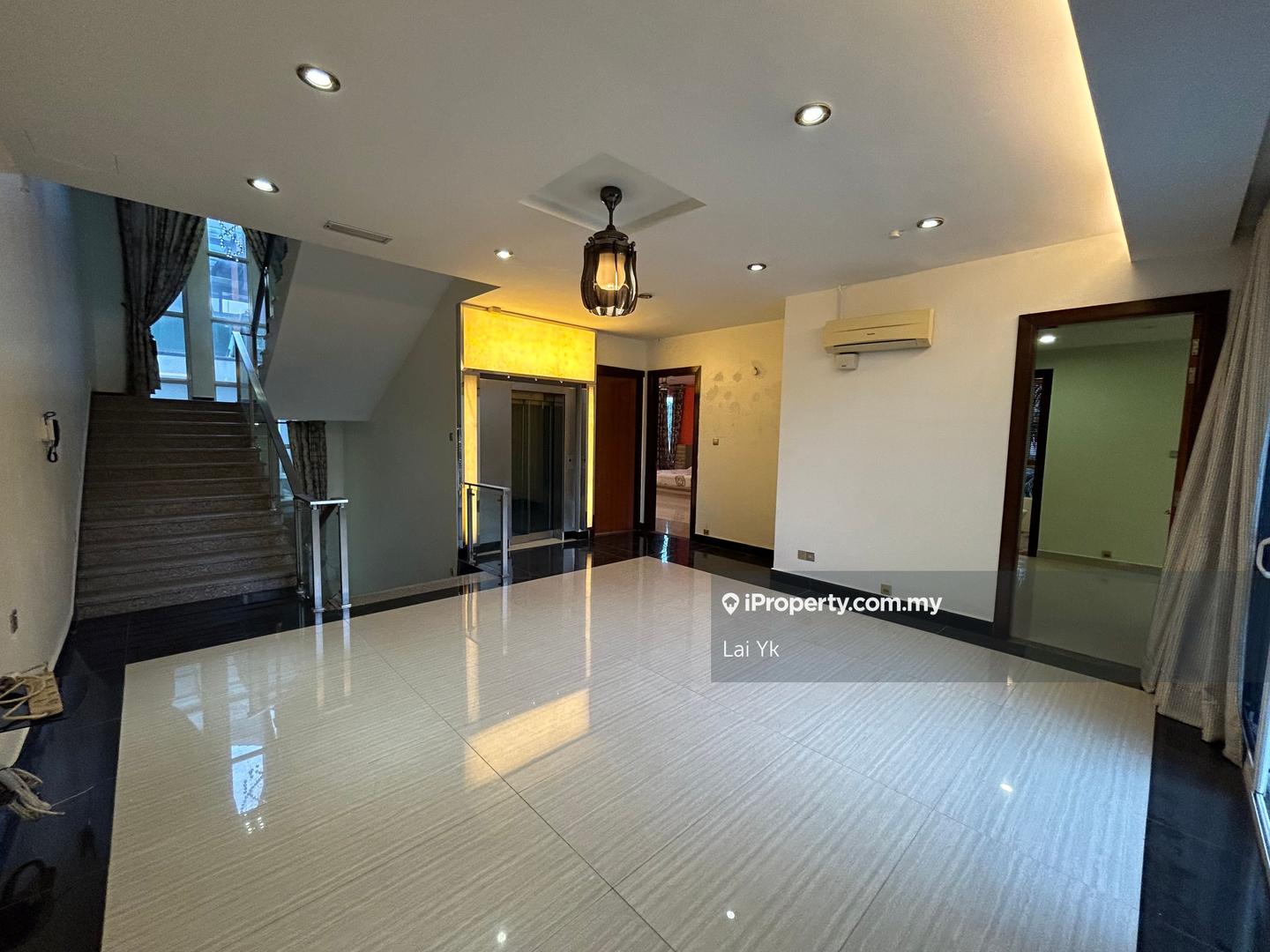 Bungalow House for Sale in Subang Heights, Subang Jaya by Lai Yk - iProperty.com.my