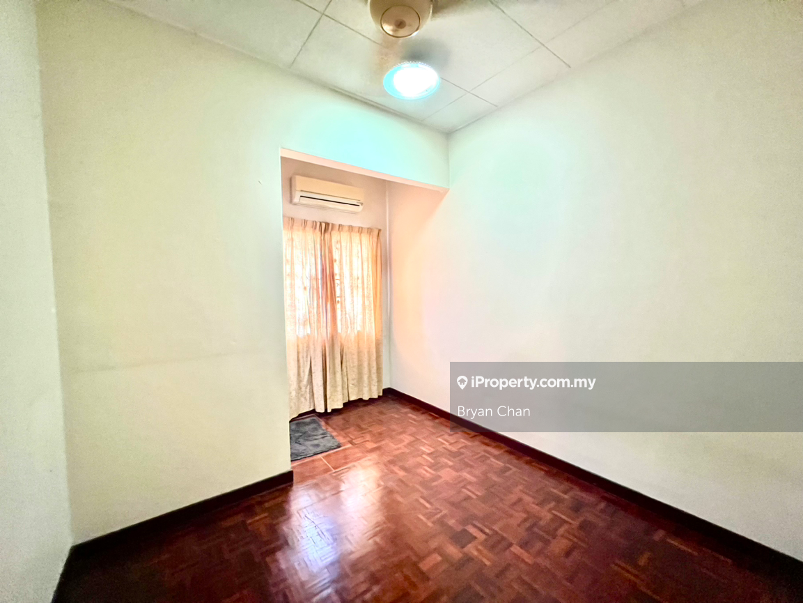 2-storey Terraced House for Sale in Taman Kelana Idaman, Ara Damansara by Bryan Chan - iProperty.com.my