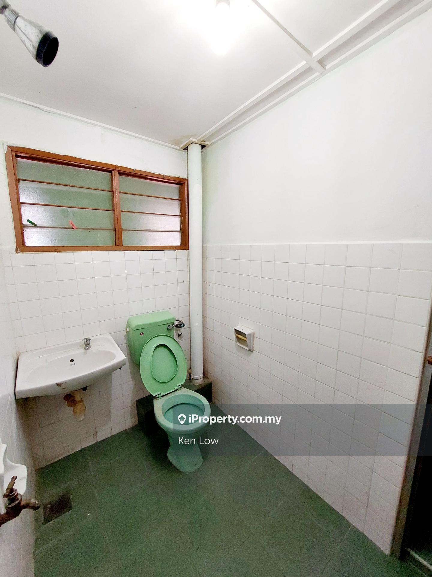 Rumah Berangkai 2 Tingkat untuk Dijual di Taman Jasmin, Kajang oleh Ken Low - iProperty.com.my