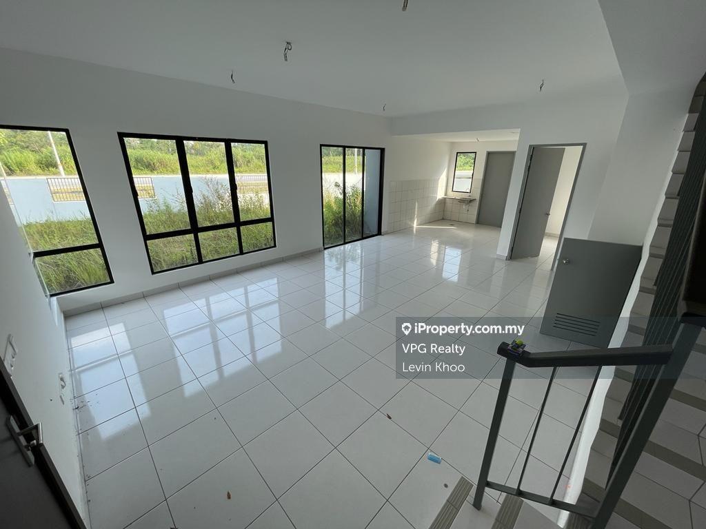Rumah Berangkai 2 Tingkat untuk Dijual di Big Corner , 2 Sty Corner Tmn M Aruna Rawang, Rawang oleh Levin Khoo - iProperty.com.my