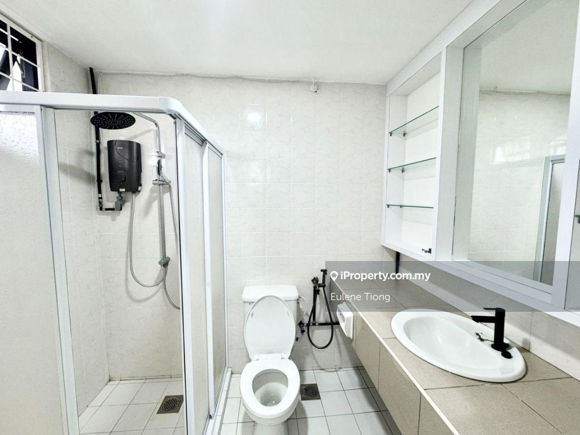 Semi-Detached House for Rent in Kuching, Sarawak by Eulene Tiong - iProperty.com.my