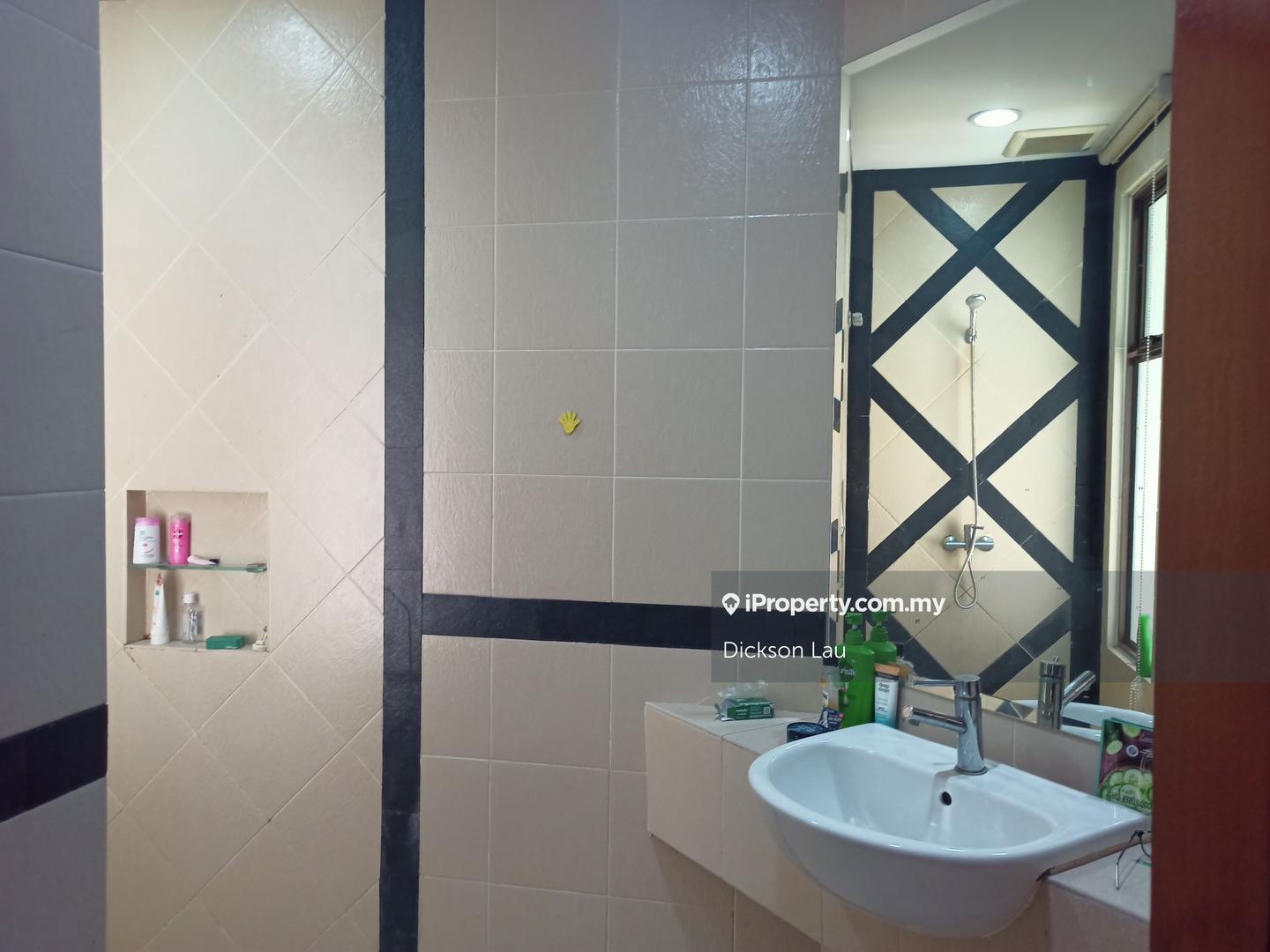 Rumah Berangkai 2 Tingkat untuk Dijual di Sunway Rahman Putra, BRP 3, Sungai Buloh oleh Dickson Lau - iProperty.com.my