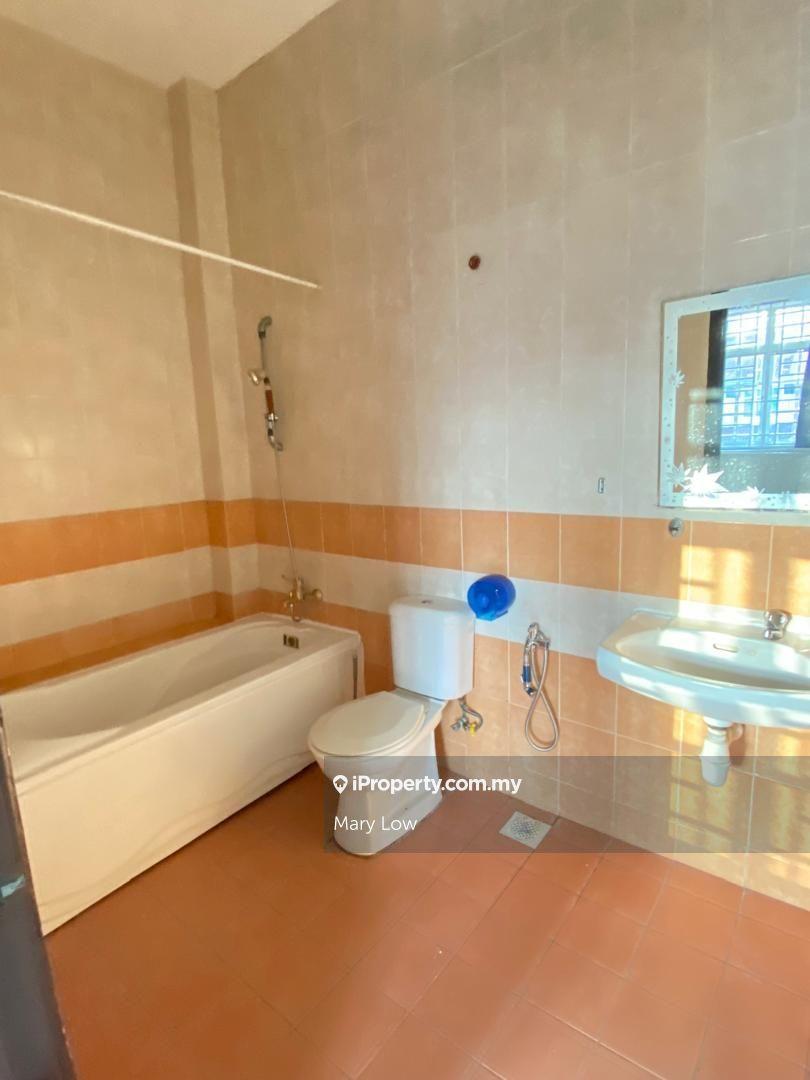 Rumah Berangkai 2 Tingkat untuk Disewa di Double Storey Terrace Semabok Perdana, Semabok oleh Mary Low - iProperty.com.my