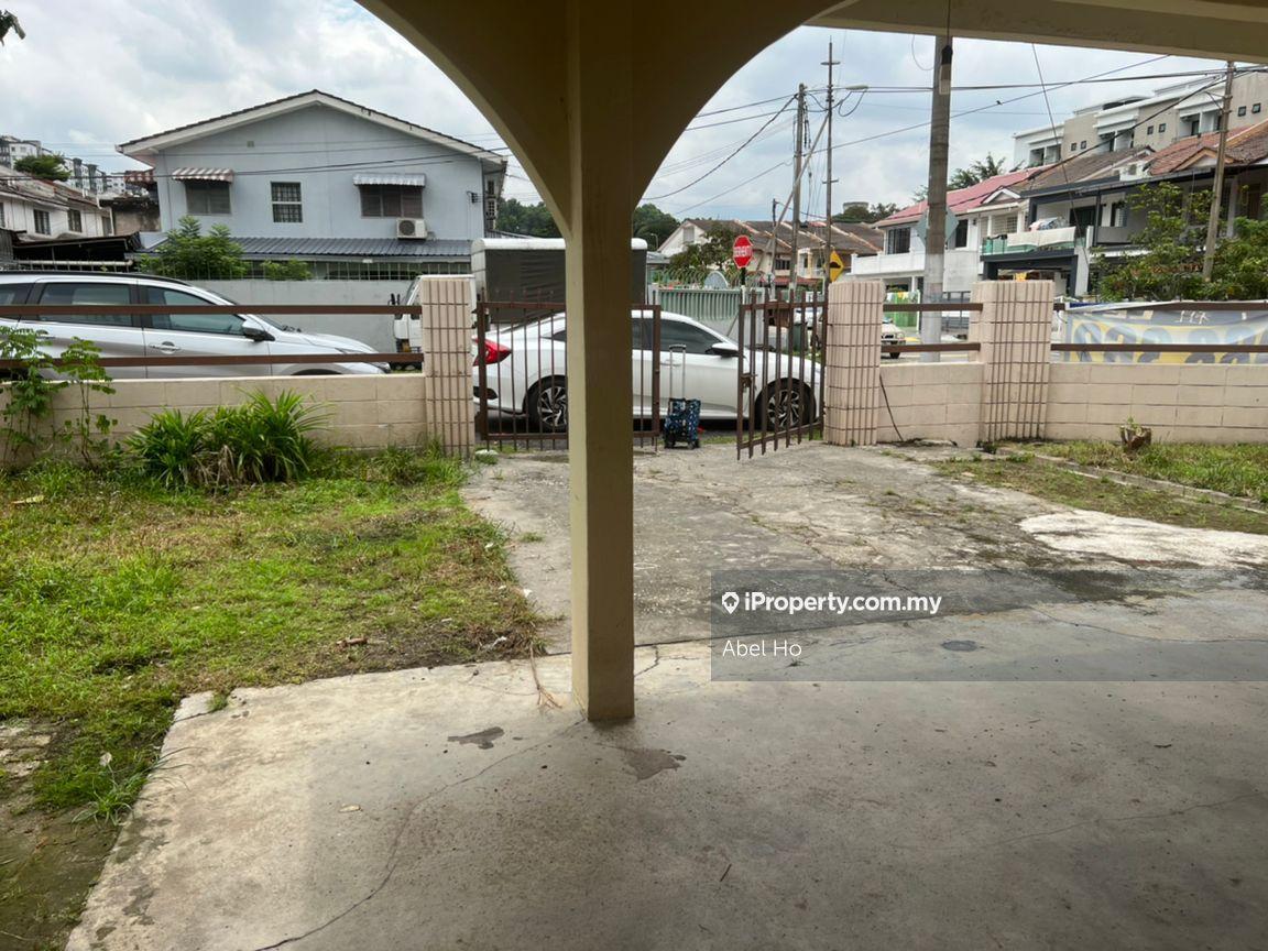 Semi-Detached House for Rent in Taman Jinma, Bukit Serdang., Seri Kembangan by Abel Ho - iProperty.com.my