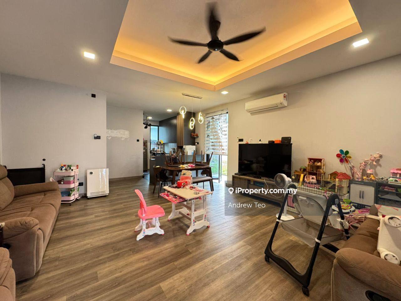 Rumah Berangkai 2 Tingkat untuk Dijual di Taman Austin Duta, Tebrau oleh Andrew Teo - iProperty.com.my