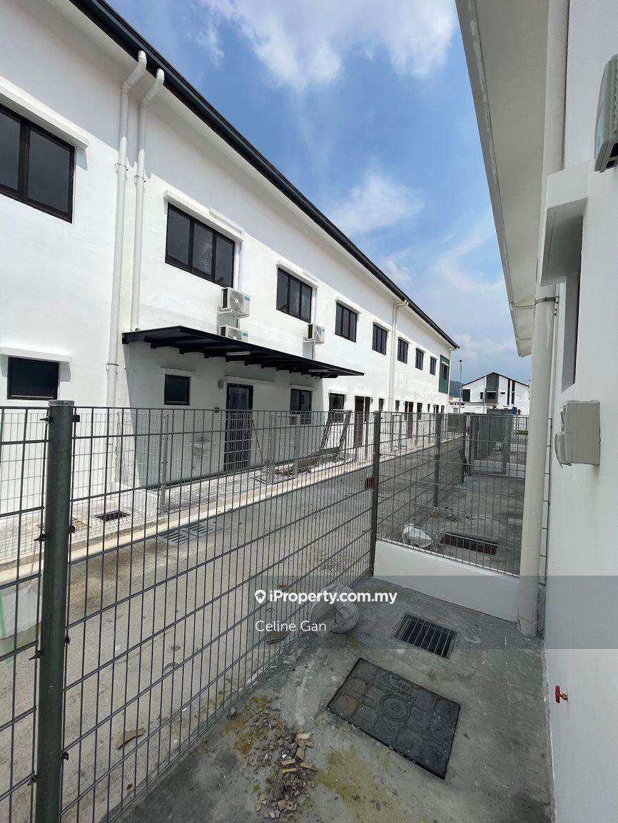 Rumah Berangkai 2 Tingkat untuk Dijual di Setia Utama 3, Setia Alam oleh Celine Gan - iProperty.com.my