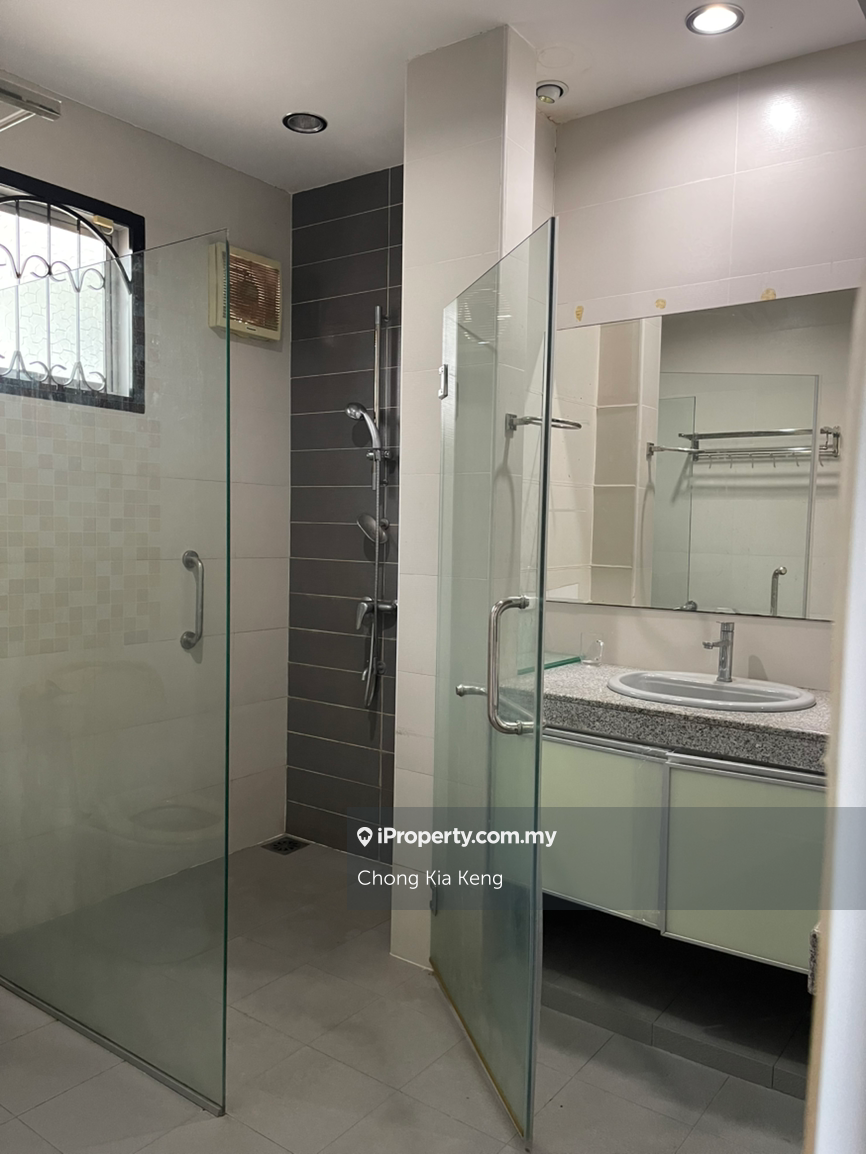 Banglo untuk Dijual di Taman Kolam Air, Johor Bahru oleh Chong Kia Keng - iProperty.com.my