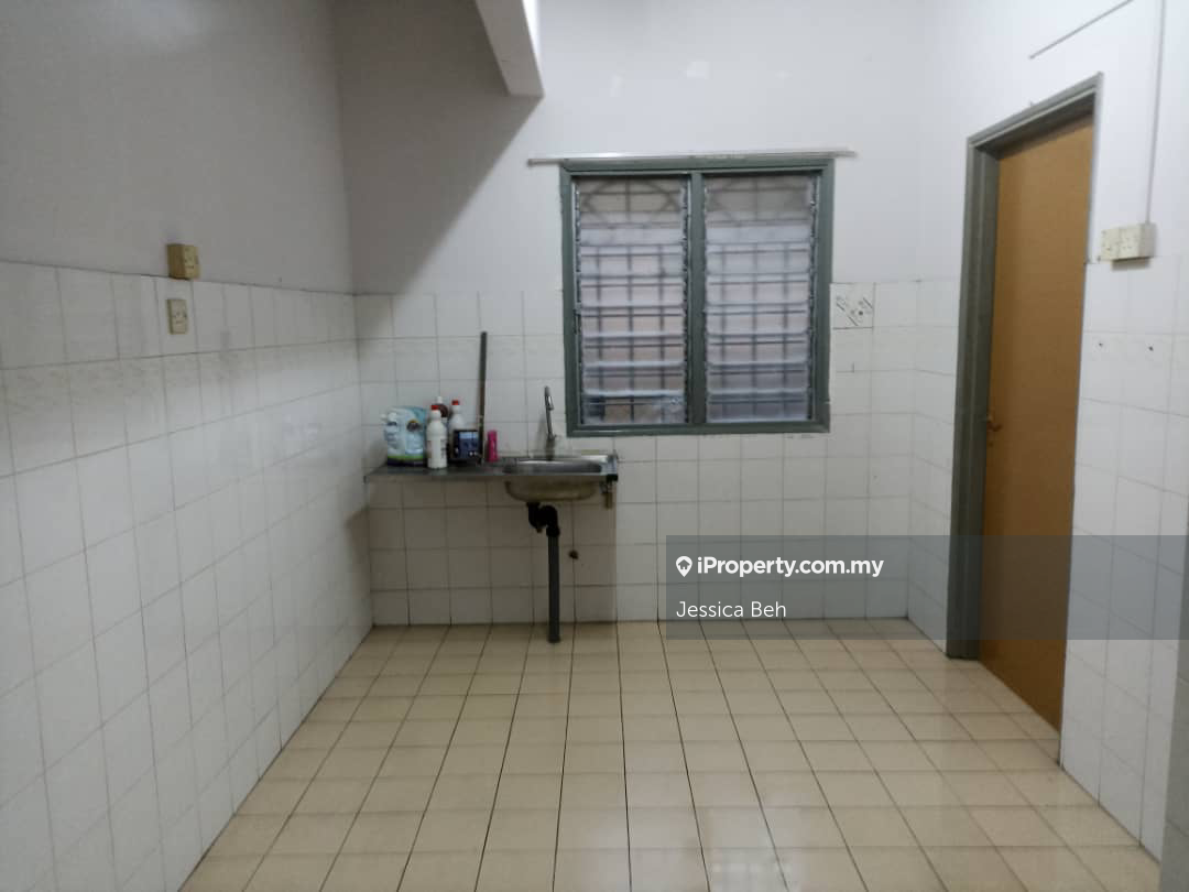 Rumah Berangkai 2 Tingkat untuk Dijual di m43ll, Subang Jaya oleh Jessica Beh - iProperty.com.my