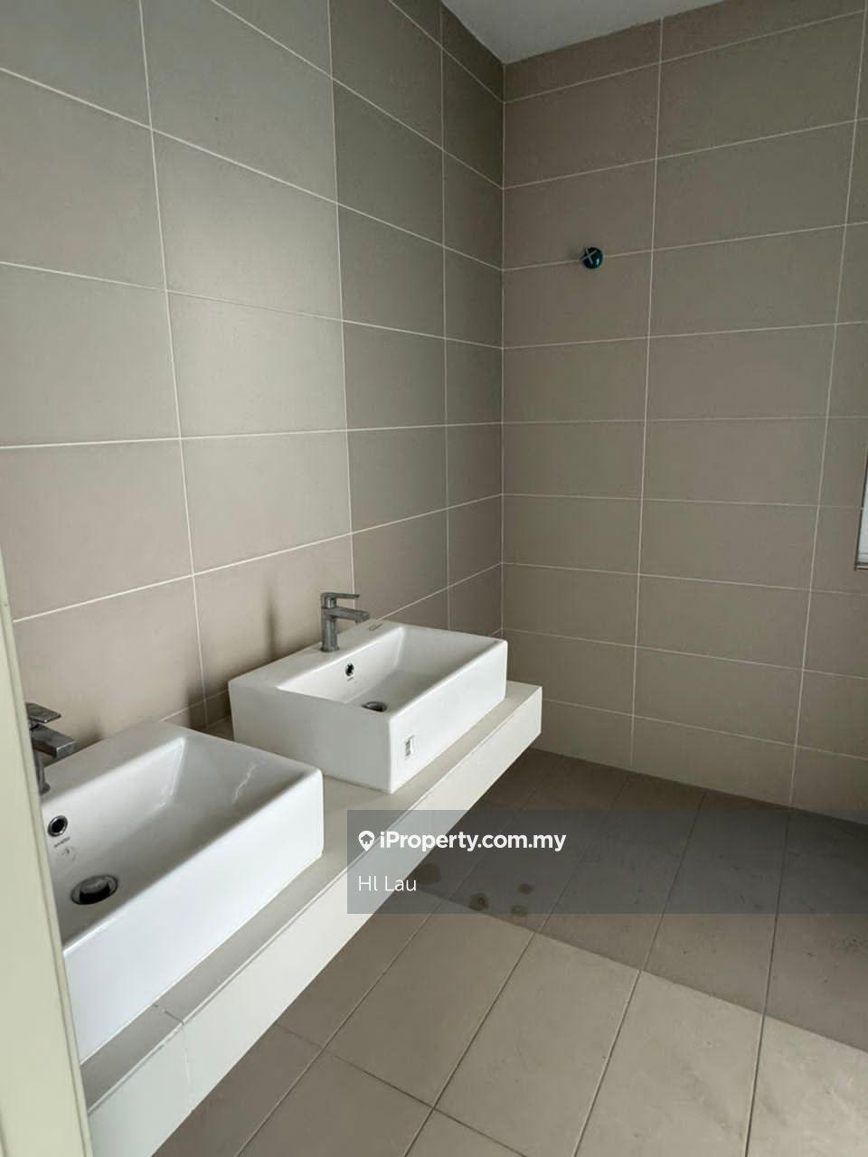 3-storey Terraced House for Sale in 3 Sty Freehold Terrace 2755sf Tiara South Semenyih, Semenyih by Hl Lau - iProperty.com.my