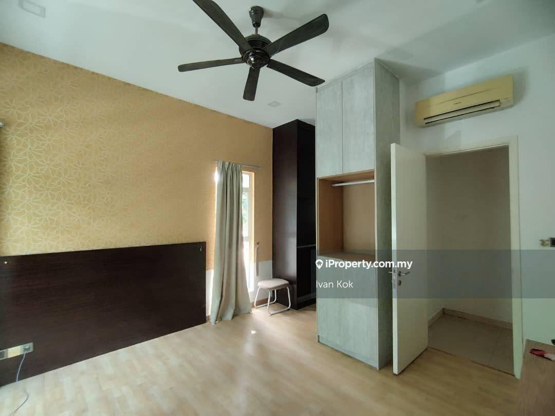 Kondominium untuk Dijual di Amaya Saujana oleh Ivan Kok - iProperty.com.my