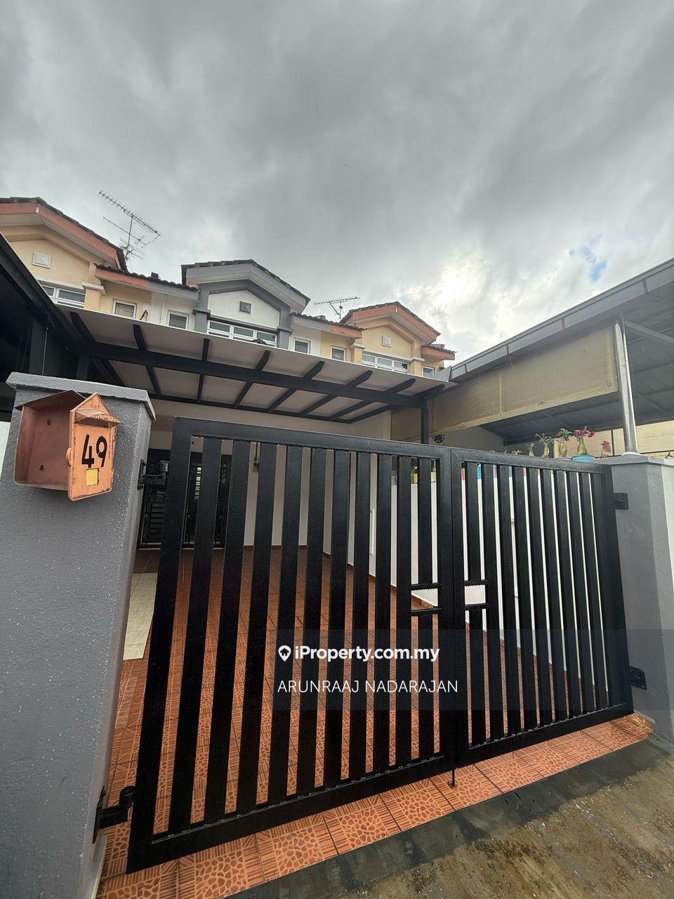 Rumah Berangkai 2 Tingkat untuk Dijual di Taman Bestari Indah, Ulu Tiram oleh ARUNRAAJ NADARAJAN - iProperty.com.my