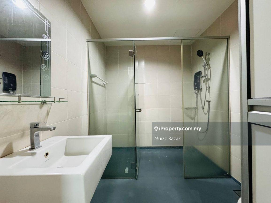 Residensi Servis untuk Dijual di Suria Jelutong oleh Muizz Razak - iProperty.com.my