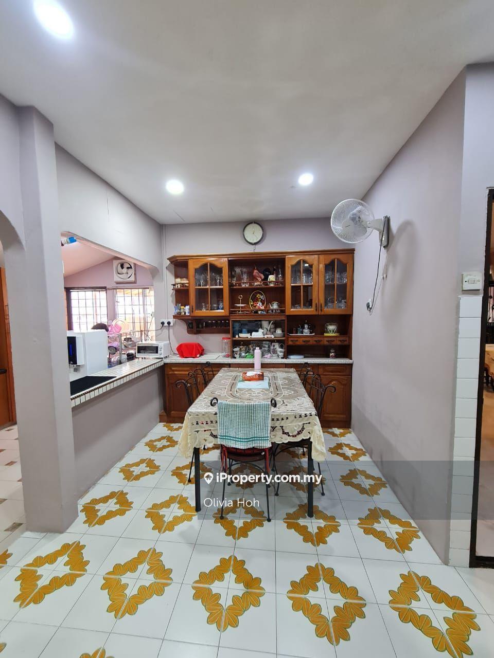 Rumah Berkembar untuk Dijual di SS4, Petaling Jaya oleh Olivia Hoh - iProperty.com.my