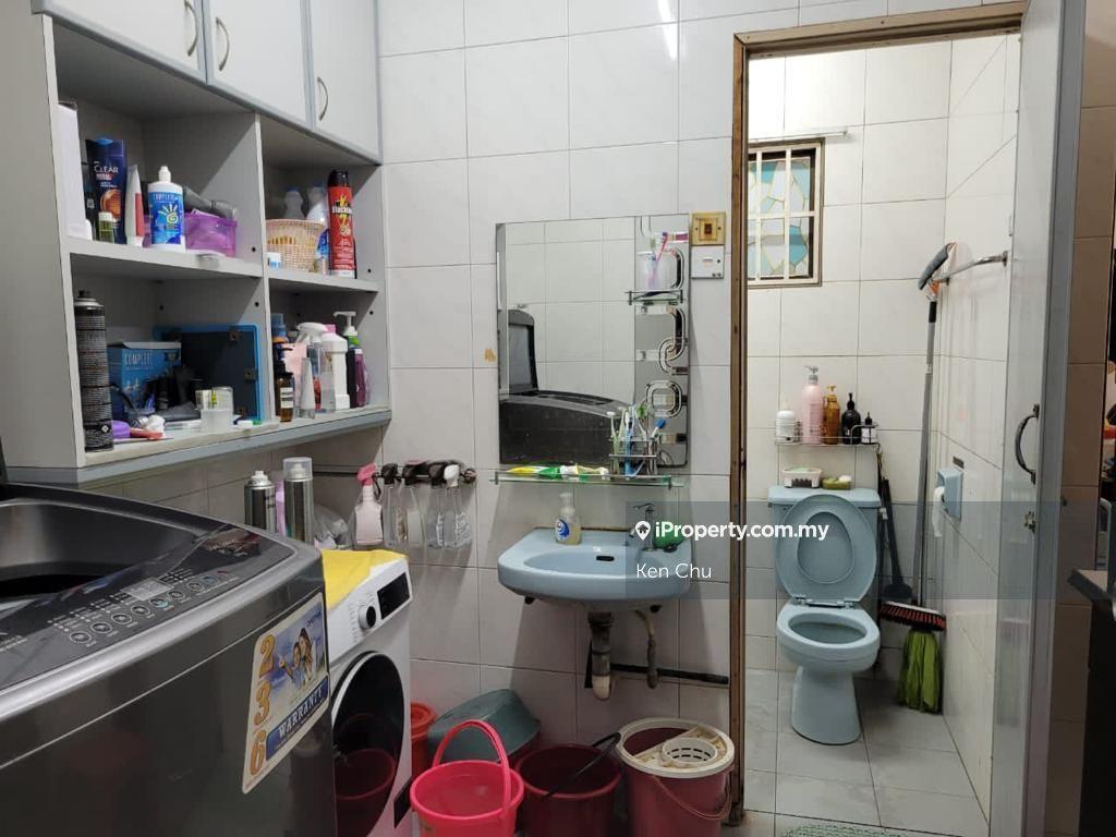 Rumah Berangkai 2 Tingkat untuk Dijual di Taman Bukit Indah, Ampang, Ampang oleh Ken Chu - iProperty.com.my