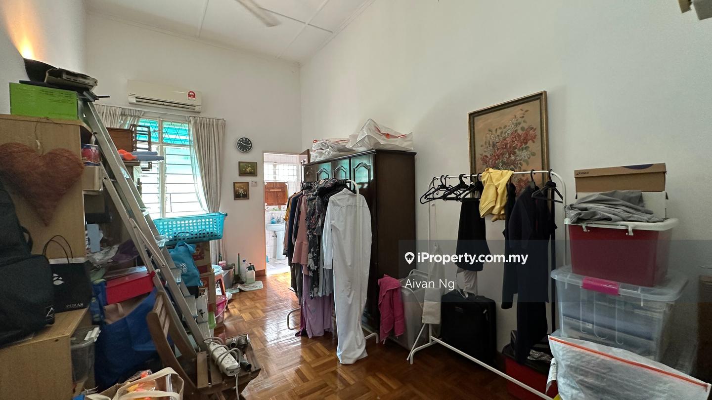 Bungalow House for Sale in Taman Lucky, Bangsar by Aivan Ng - iProperty.com.my