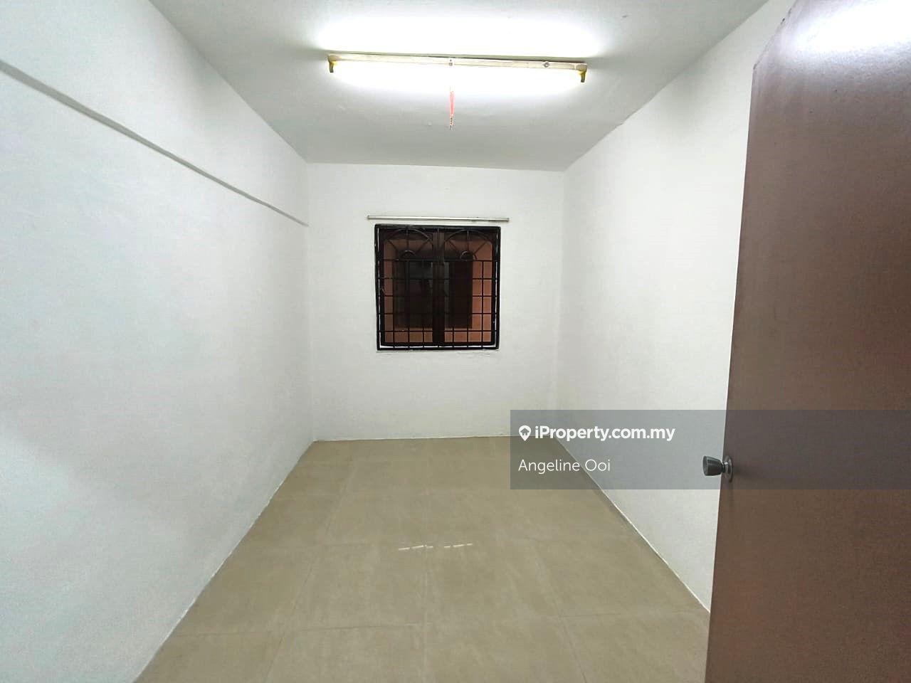 Rumah Pangsa untuk Dijual di Lestari Apartment oleh Angeline Ooi - iProperty.com.my