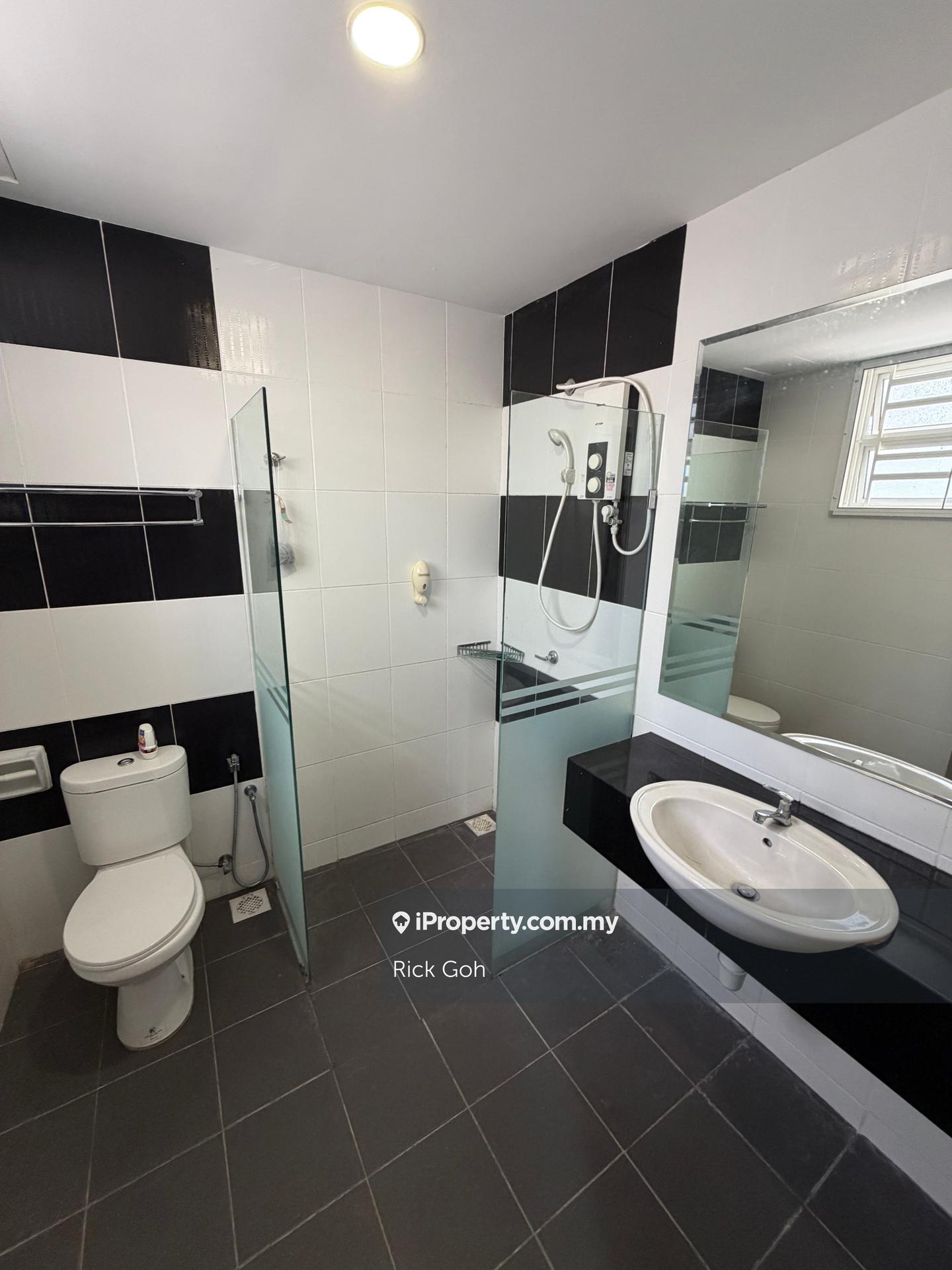 Rumah Berangkai 3 Tingkat untuk Dijual di Jalan Mashuri, Bayan Baru oleh Rick Goh - iProperty.com.my