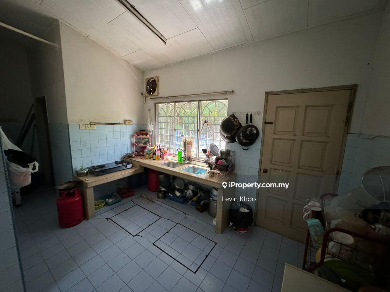 Rumah Berangkai 2 Tingkat untuk Dijual di ( BELOW MARKET )2STY TERRACE,NEW GREEN PARK RAWANG, Rawang oleh Levin Khoo - iProperty.com.my