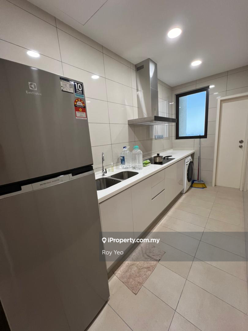 Service Residence for Rent in The Park Sky Residence by Roy Yeo - iProperty.com.my