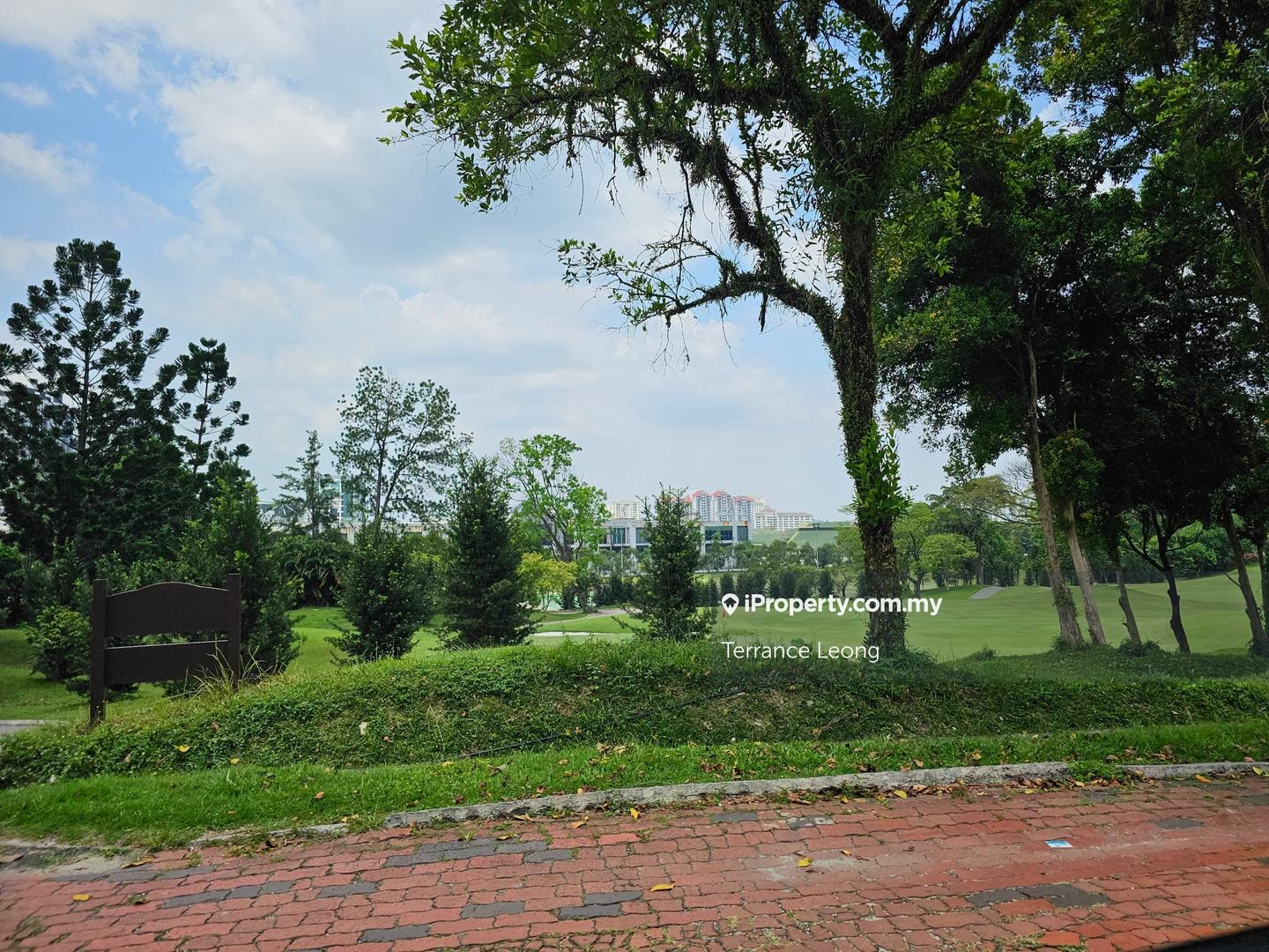 Banglo Tanah untuk Dijual di Corner The Mines wellness city seri kembangan, Seri Kembangan oleh Terrance Leong - iProperty.com.my