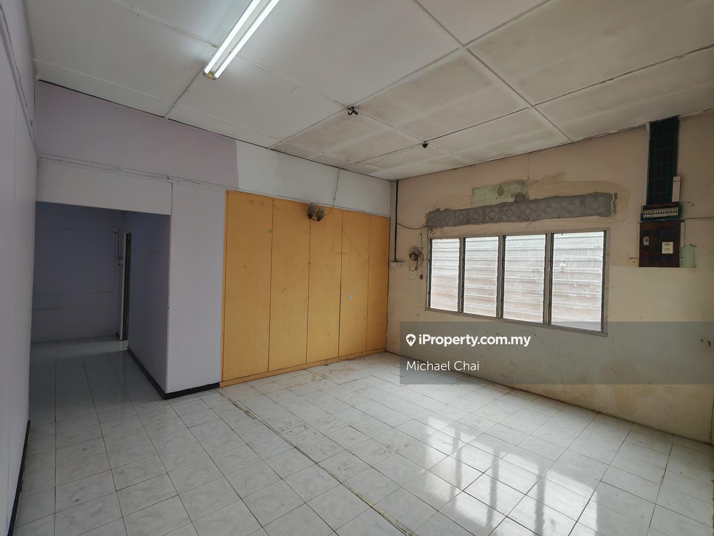 Bungalow House for Sale in Batu 14, Puchong by Michael Chai - iProperty.com.my