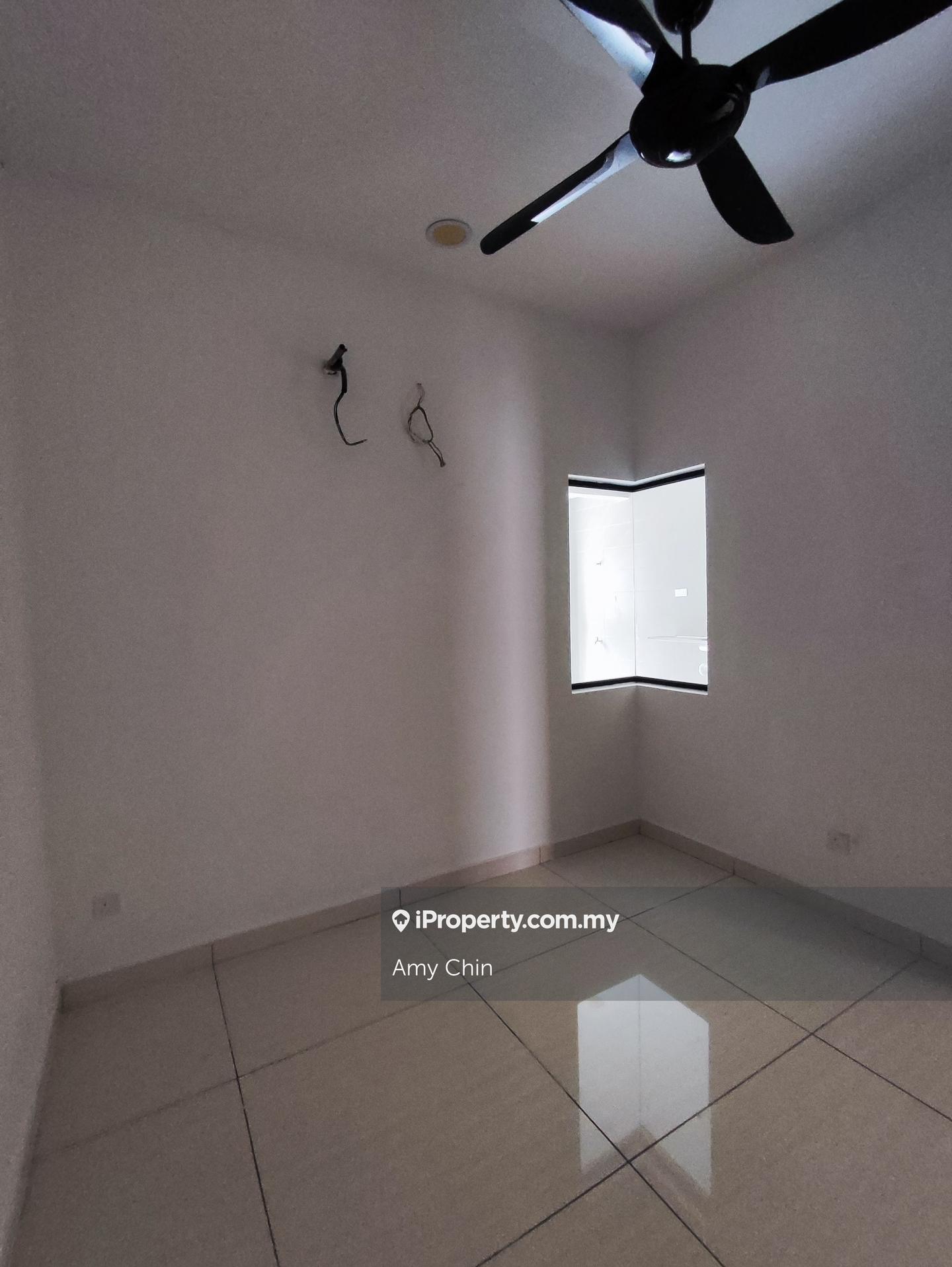 Rumah Bandar untuk Dijual di Wira Heights, Bandar Sungai Long oleh Amy Chin - iProperty.com.my