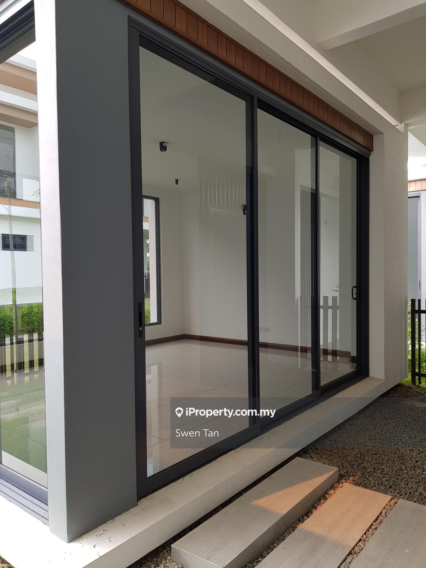 Rumah Berangkai 2 Tingkat untuk Dijual di Telok Panglima Garang, Selangor oleh Swen Tan - iProperty.com.my