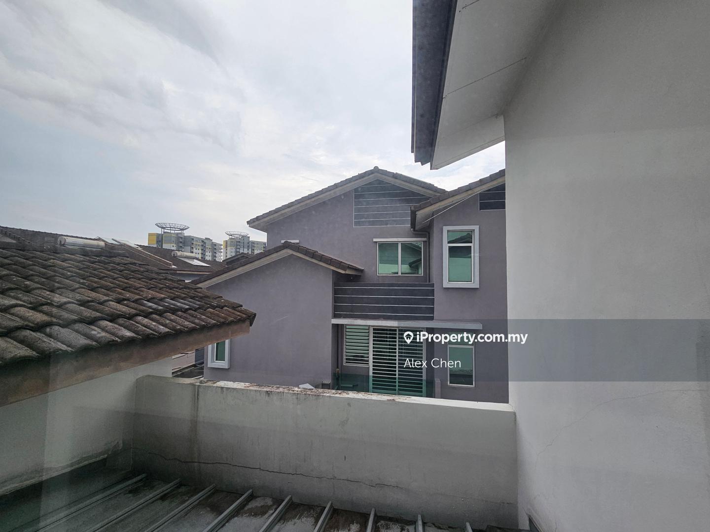 Rumah Berkembar untuk Dijual di Taman Tropicana Cheras, Bandar Sungai Long oleh Alex Chen - iProperty.com.my
