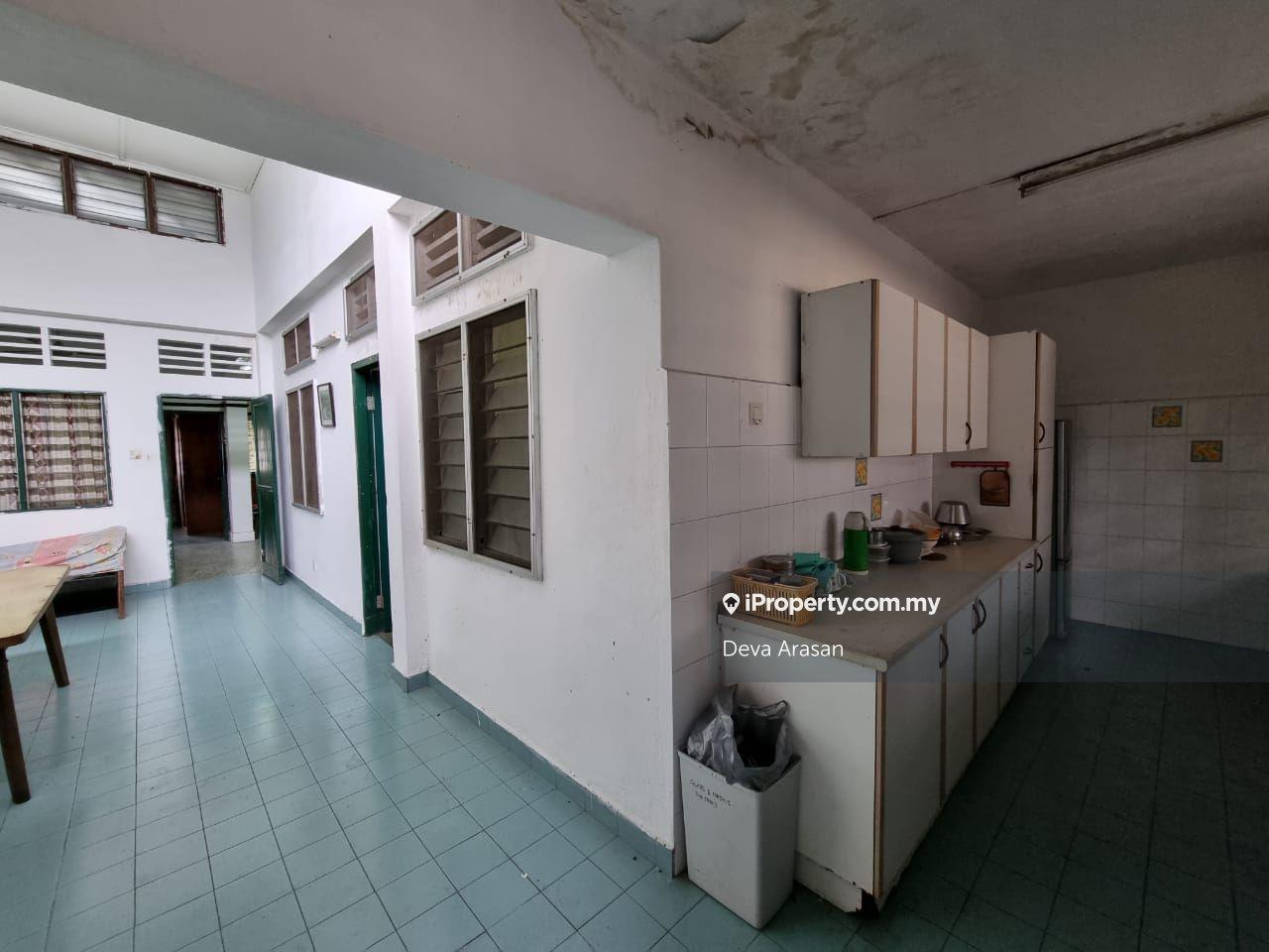 Rumah Berkembar untuk Dijual di Seksyen 6, Petaling Jaya oleh Deva Arasan - iProperty.com.my