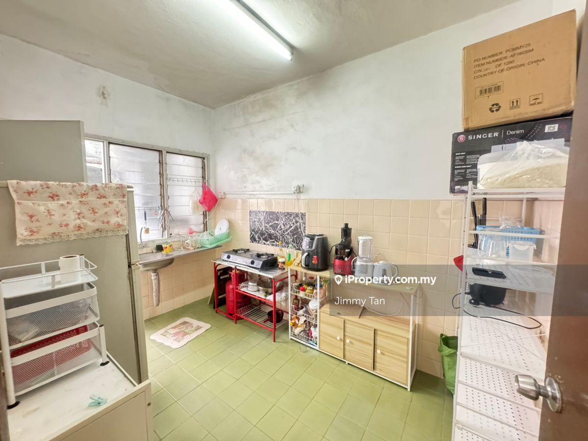 Pangsapuri untuk Dijual di Lily & Rose oleh Jimmy Tan - iProperty.com.my