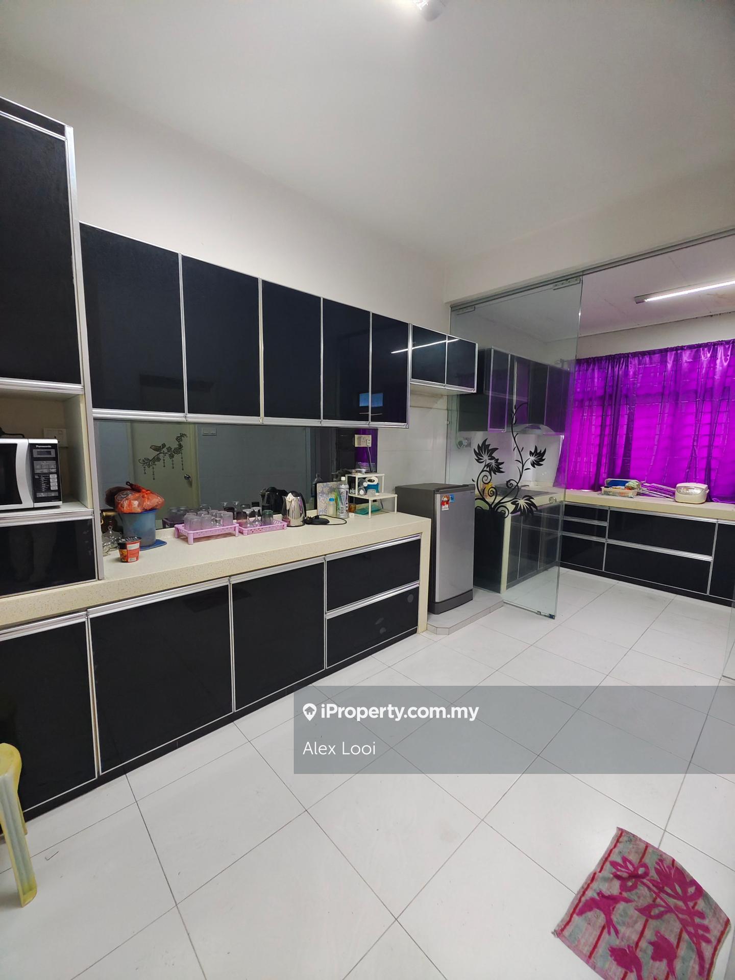 Rumah Berangkai 2 Tingkat untuk Dijual di Taman Pulai Utama, Skudai oleh Alex Looi - iProperty.com.my