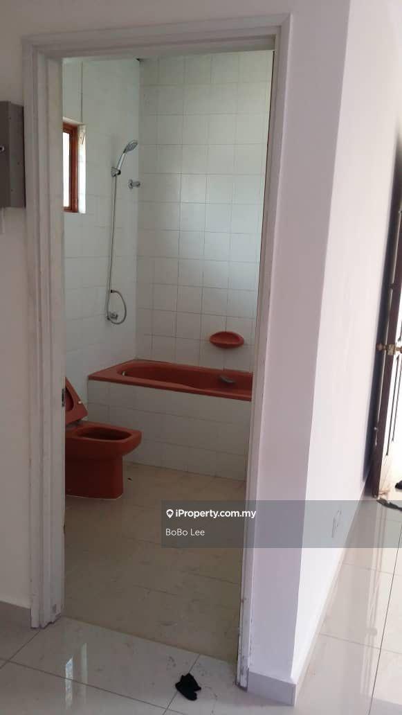 Bungalow House for Sale in Taman Overseas Union (Taman Oug), Jalan Klang Lama (Old Klang Road) by BoBo Lee - iProperty.com.my