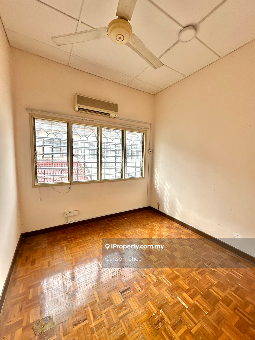 Rumah Teres untuk Dijual di Usj 4, Subang Jaya oleh Carlson Chee - iProperty.com.my