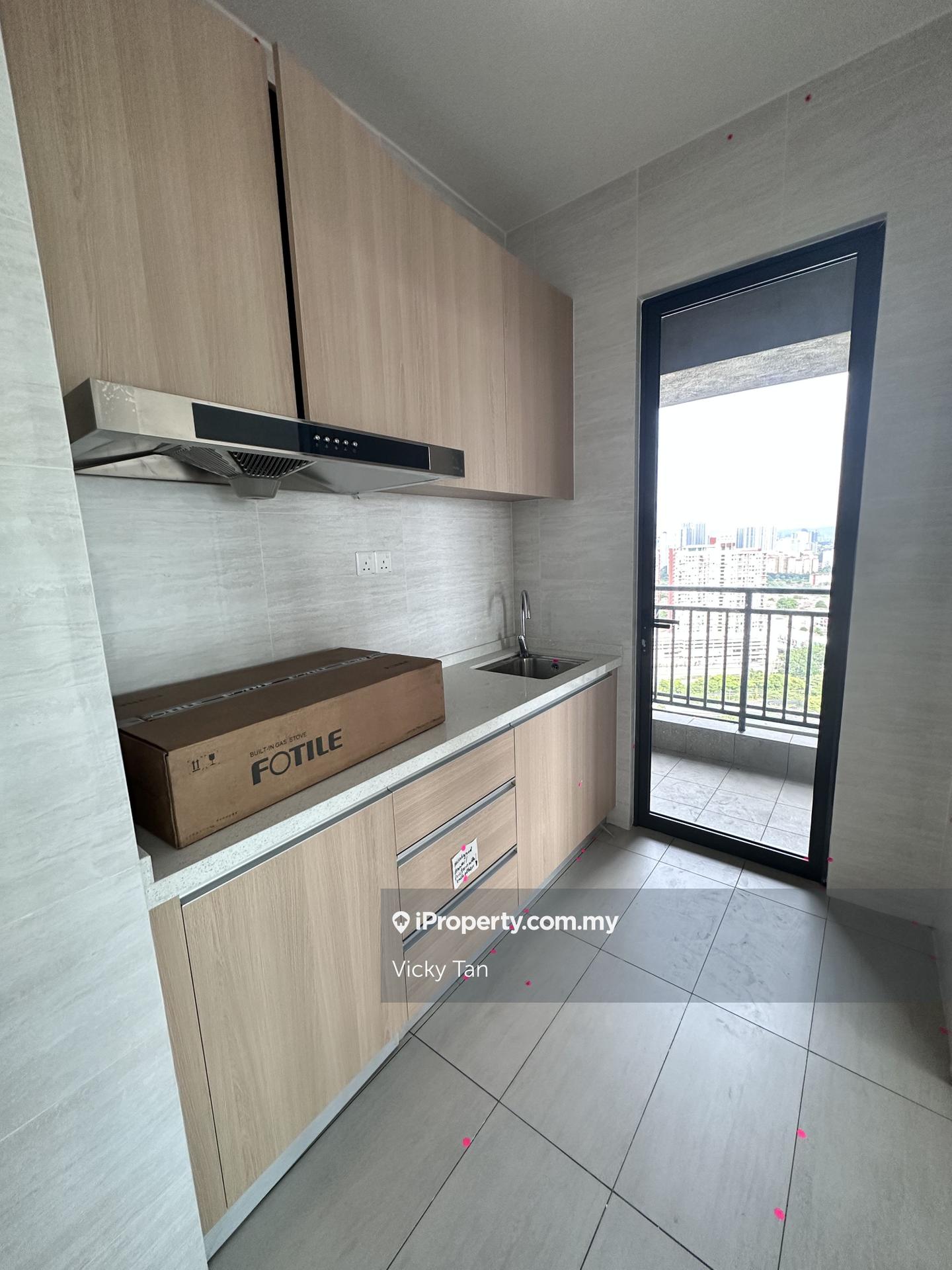 Residensi Servis untuk Dijual di Aradia Residence @ Lake City KL North oleh Vicky Tan - iProperty.com.my