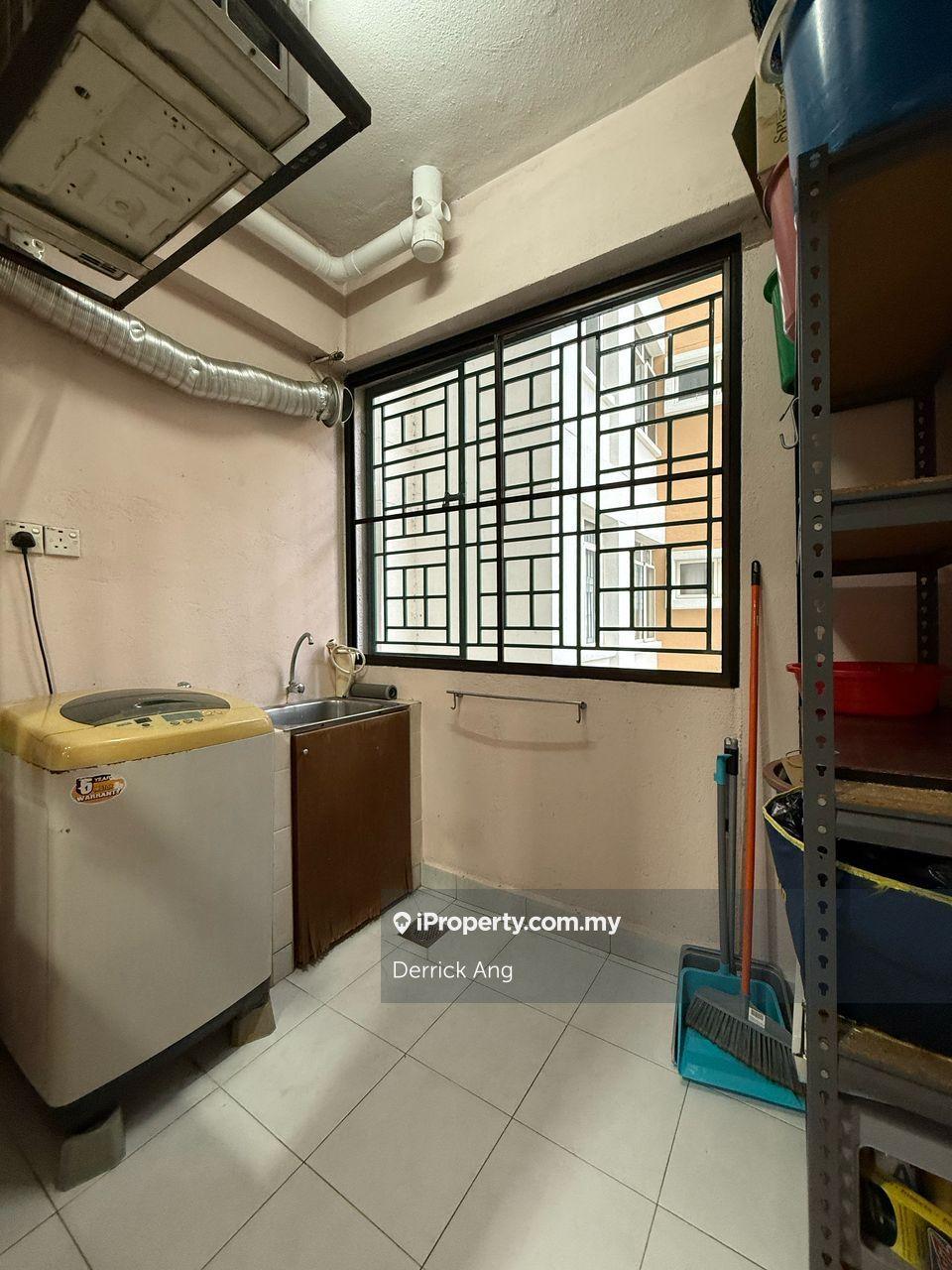 Condominium for Sale in Bungaraya Condominium by Derrick Ang - iProperty.com.my