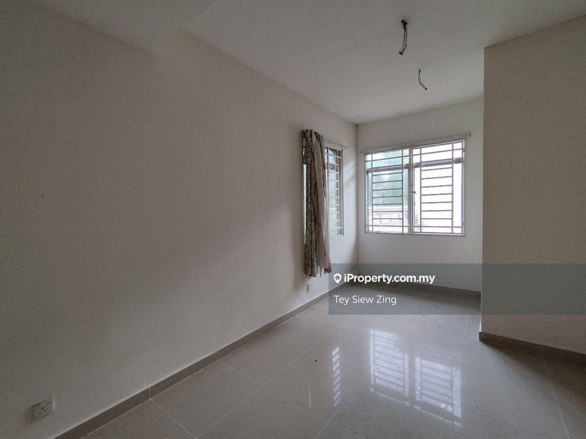 Rumah Berangkai 2.5 Tingkat untuk Dijual di Bukit Serdang, BS 9, BS 10, Taman Bukit Serdang, Seri Kembangan oleh Tey Siew Zing - iProperty.com.my
