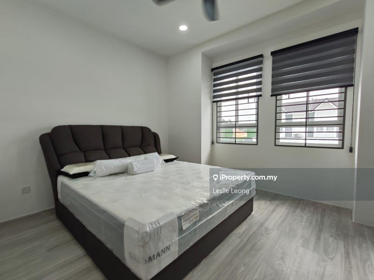 Rumah Berangkai 2 Tingkat untuk Disewa di Taman Anggun, Rawang oleh Leslie Leong - iProperty.com.my