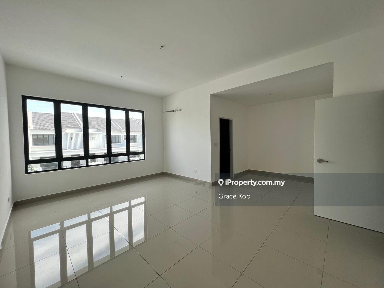 Rumah Berangkai 2 Tingkat untuk Dijual di Sejati Lakeside Residence Phase 1, Cyberjaya oleh Grace Koo - iProperty.com.my