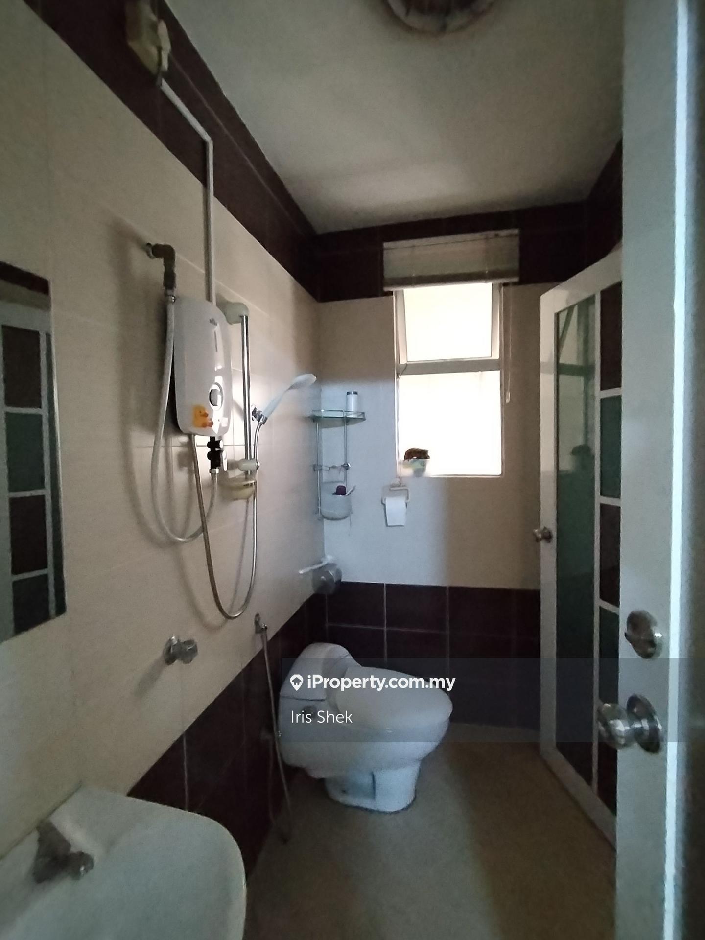 Rumah Berangkai 2 Tingkat untuk Disewa di Bayu,Indah residence, Damai Residences, Canal, Shah Alam oleh Iris Shek - iProperty.com.my