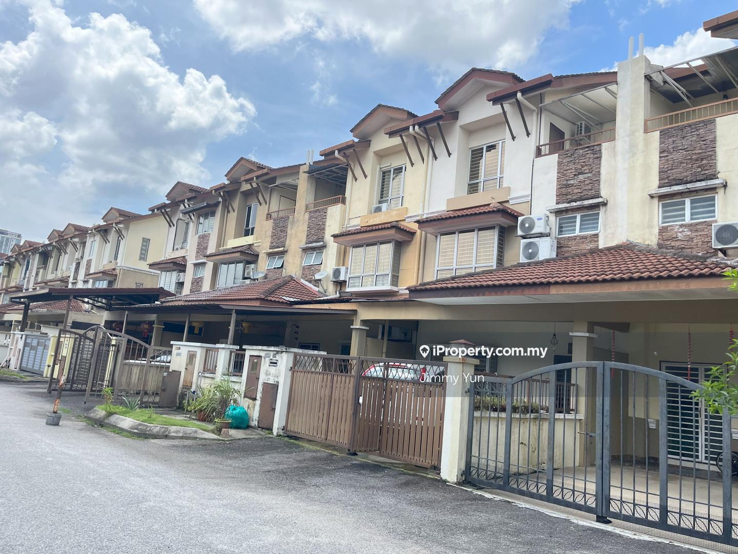 2.5-storey Terraced House for Sale in Taman Prima Tropika, Seri Kembangan by Jimmy Yun - iProperty.com.my