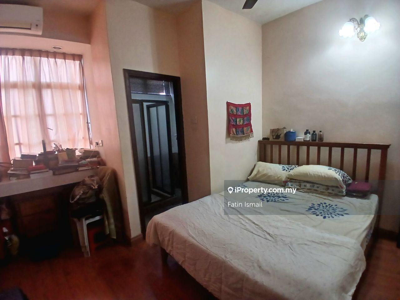 Rumah Berangkai 3 Tingkat untuk Dijual di Taman Dataran Ukay, Ulu Kelang oleh Fatin Ismail - iProperty.com.my