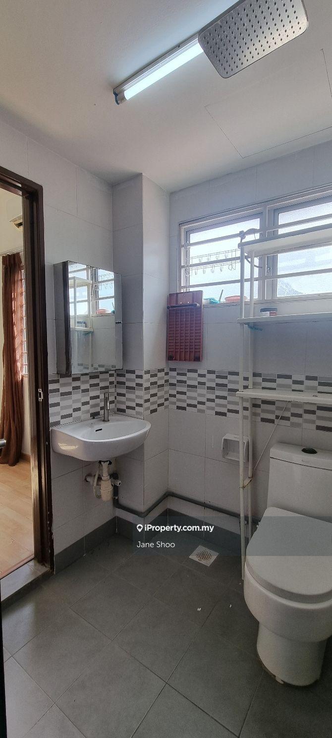 Rumah Berangkai 3 Tingkat untuk Dijual di Bukit Jalil, Kuala Lumpur oleh Jane Shoo - iProperty.com.my